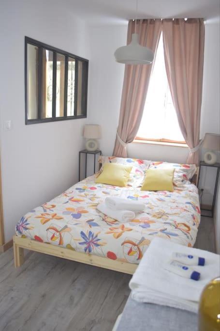 Chic Et Normand, Parking Facile, Wifi Hd Apartment Pont-Audemer Exterior photo